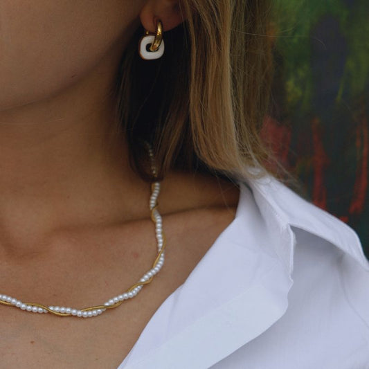 Twisted Pearl Glow Halskette im 18K Gold Look - PULXERA