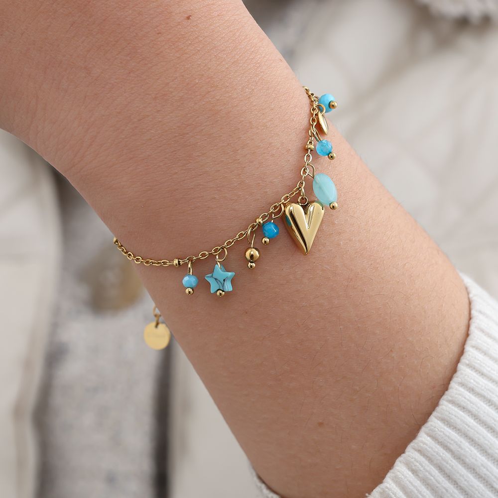 Goldenes Heart Charm Armband mit Naturstein-Details