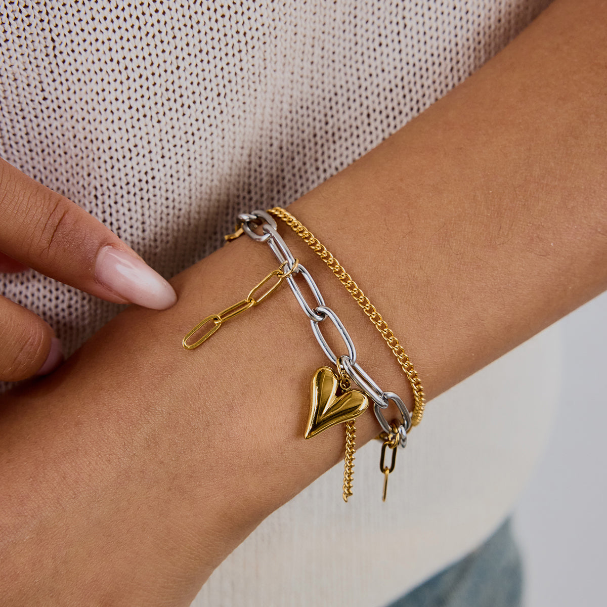 Bicolor Heart Charm Armband – Gold & Silber