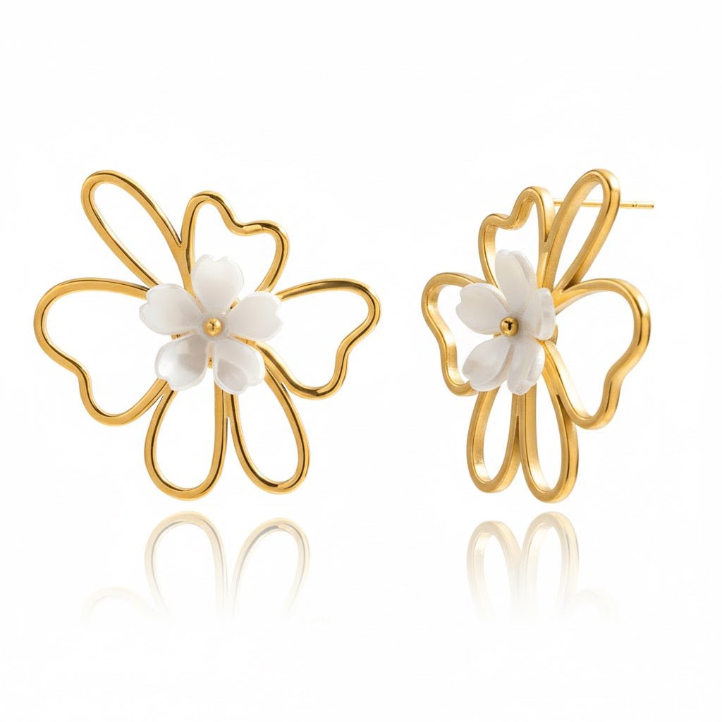 Butterfly Blossom Ohrstecker – Gold - Blütenmix im Statement - Design - PULXERA