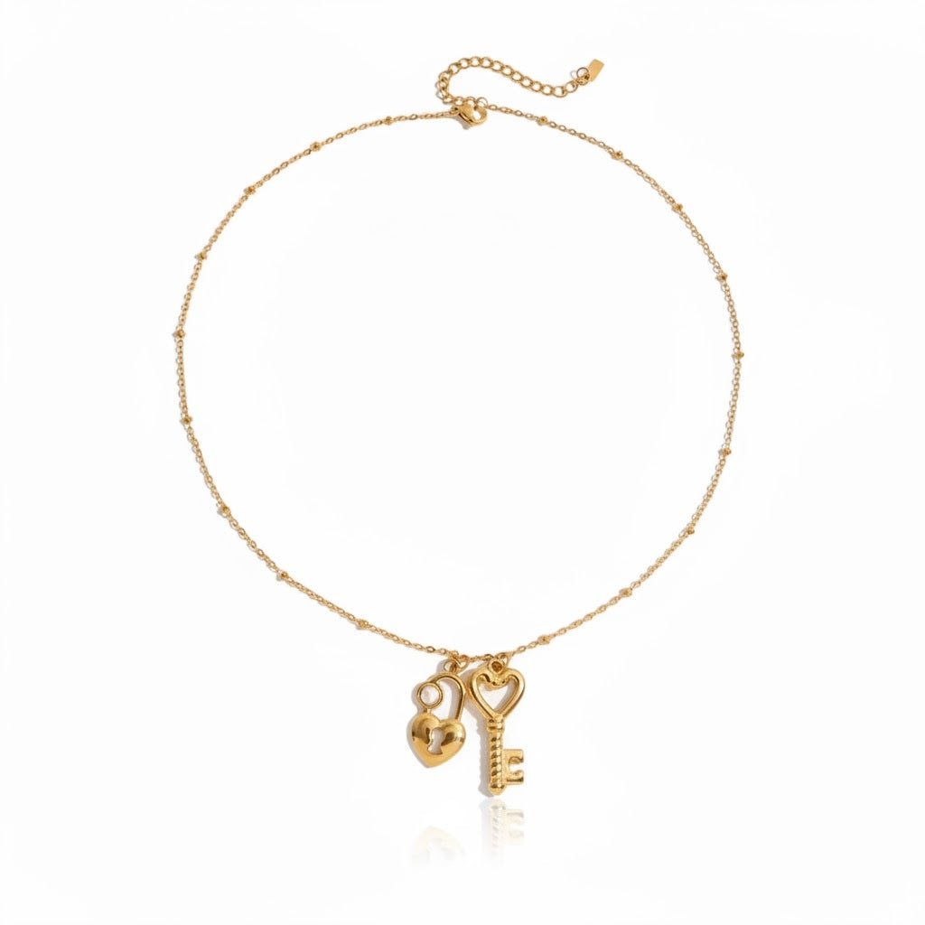 Heart & Key Necklace – Zarte Goldkette mit Herzschloss und Schlüsselanhänger - PULXERA