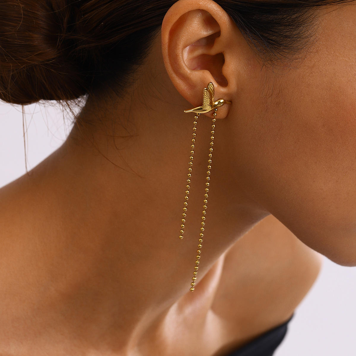 Hummingbird Chain Earrings – Vergoldete Kolibri - Ohrringe mit feinen Ketten - PULXERA