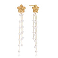 Pearl Blossom Drop Earrings – Elegante Blumen - Ohrringe mit Perlenketten - PULXERA