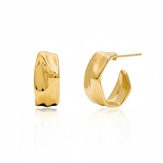 Sculpted Shine Hoops – Goldene Struktur - Ohrringe aus Edelstahl - PULXERA