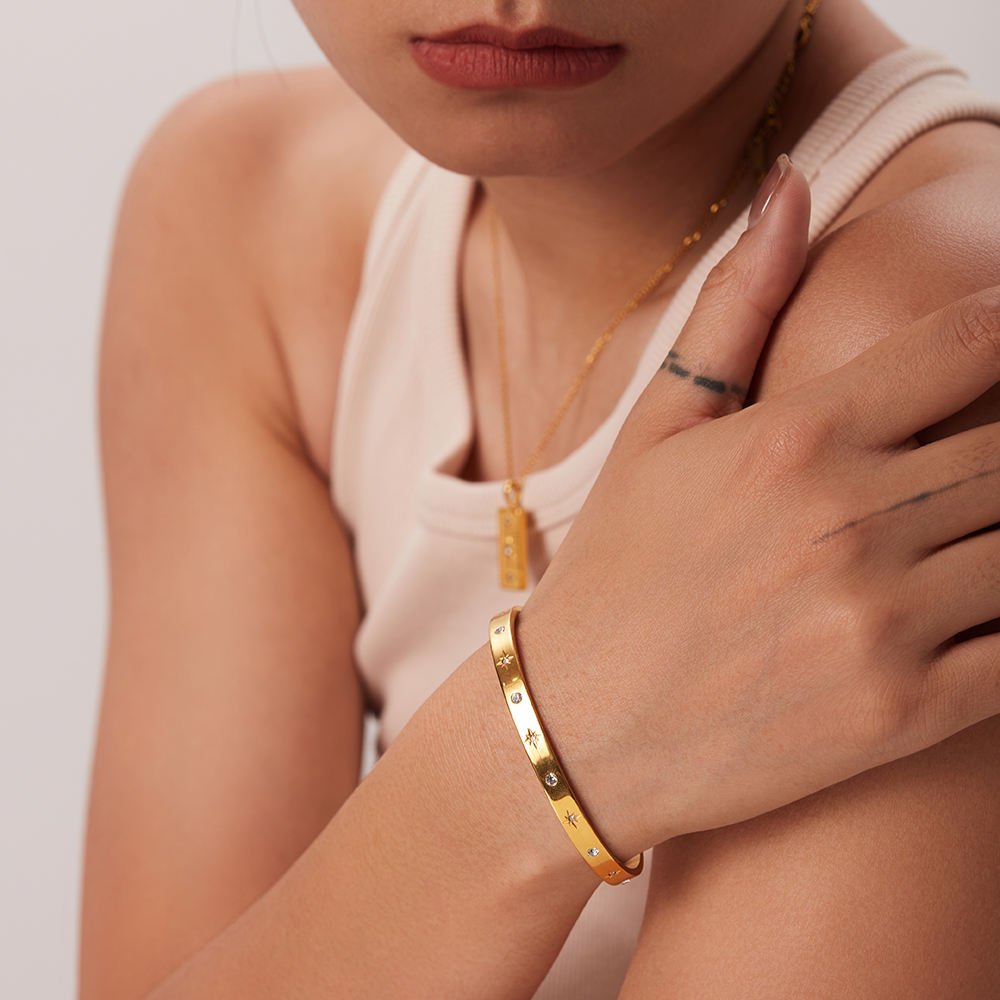 Starlight Armreif im 18K Gold Look - PULXERA
